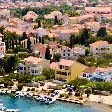 Beachfront On Sea Apartmán