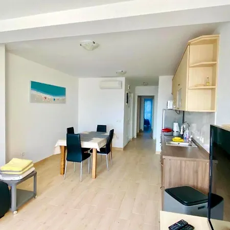 Apartmán Beachfront On Sea *